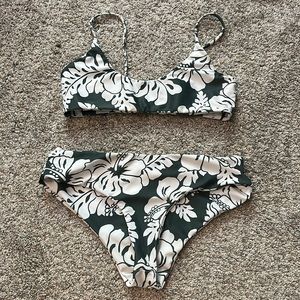 Mikoh swimwear top and bottom M